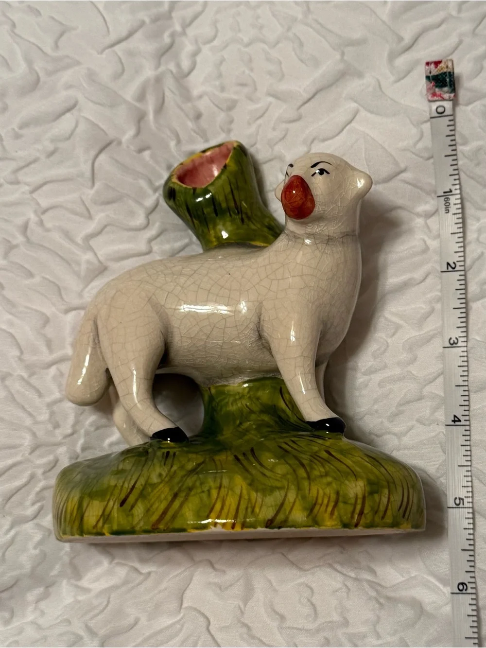 Vase - Vintage - William Kent Staffordshire Lamb Spill Vase, c. 1944-1962 crack